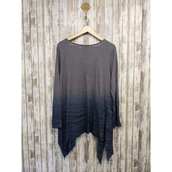 Torrid Sweater Blue Ombre Asymmetric Shark Bite Hem Scoop Neck Size 2 / 2X - Picture 3 of 8